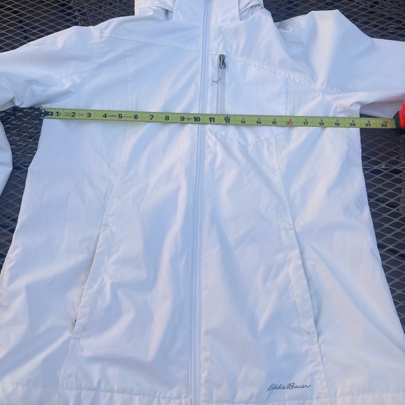 Eddie Bauer Woman’s Hooded Rain jacket-cream -color. Weatheredge line. size M - Picture 8 of 15